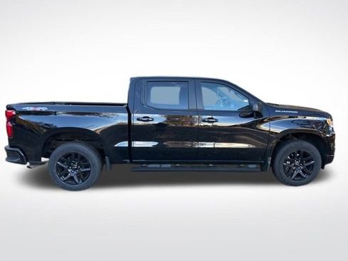 Certified 2022 Chevrolet Silverado 1500 RST image 6