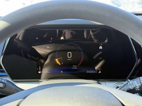 Certified 2025 Chevrolet Trax LT image 17