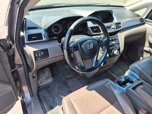 Used 2011 Honda Odyssey EX-L image 16