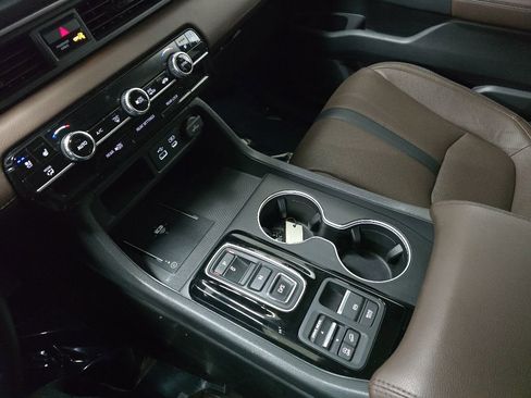 Used 2024 Honda Pilot Elite image 27