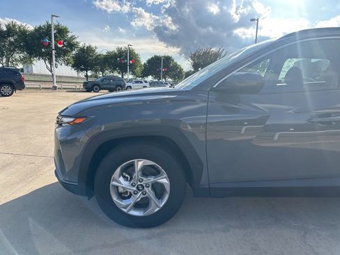Used 2024 Hyundai Tucson SEL FWD image 2