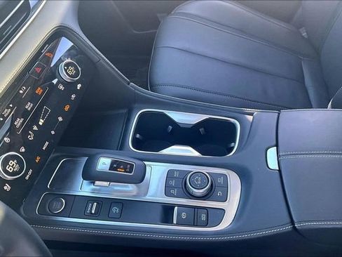 Used 2025 INFINITI QX60 Sensory w/ Vision Package image 15