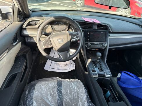 Used 2018 Honda Civic EX image 12