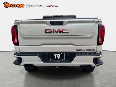 New 2026 GMC Sierra 1500 AT4 w/ AT4 Premium Package AWD/4WD image 4