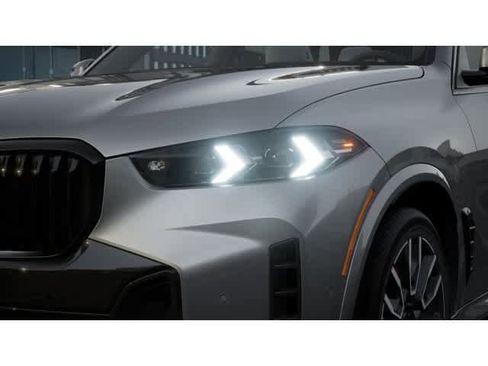 New 2026 BMW X5 xDrive40i w/ M Sport Package AWD/4WD image 6