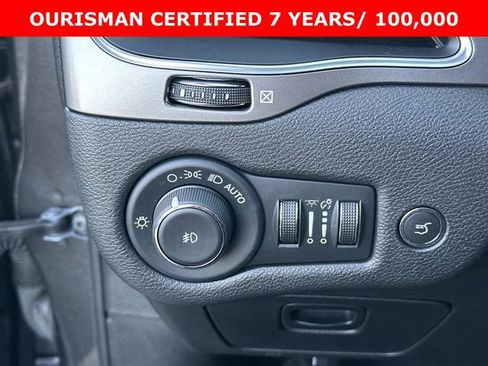 Used 2022 Jeep Cherokee Latitude Lux image 28