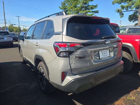 Used 2026 Subaru Forester Premium w/ Base/Premium Package AWD/4WD image 4
