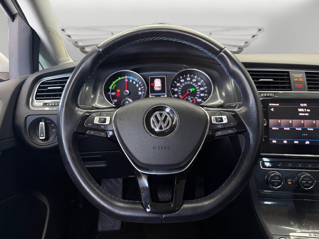 Used 2019 Volkswagen e-Golf SE w/ Driver Assistance Package FWD image 12