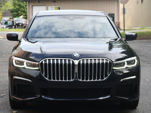 Used 2022 BMW 750i xDrive 750i xDrive w/ M Sport Package image 2
