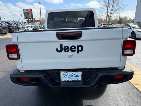 New 2026 Jeep Gladiator Sport image 8