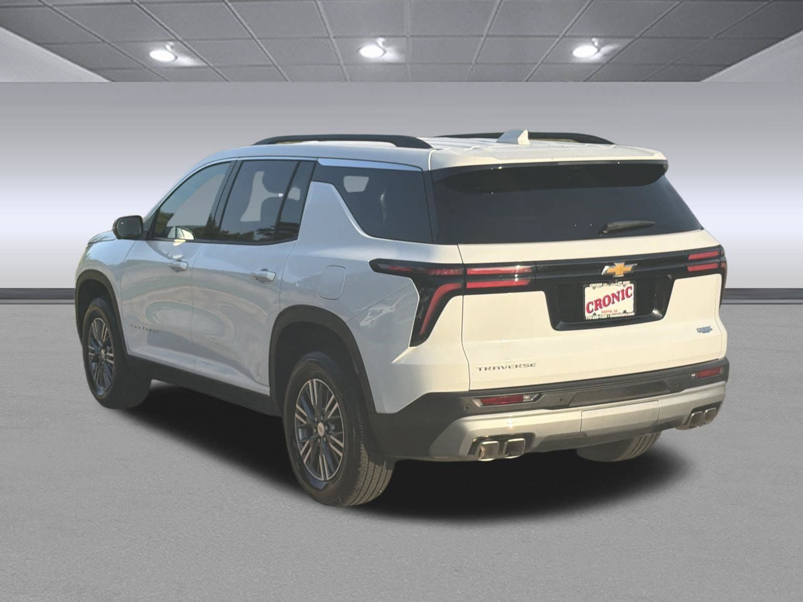 Used 2026 Chevrolet Traverse LT w/ Driver Confidence Package FWD image 5