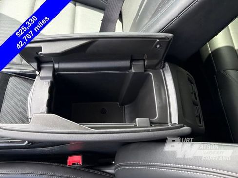 Used 2024 Buick Envision Preferred AWD/4WD image 23
