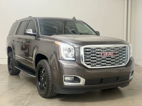 Used 2019 GMC Yukon Denali w/ Open Road Package AWD/4WD image 2