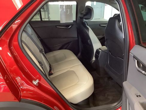 Certified 2025 Kia Niro EX FWD image 22