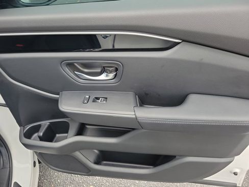 Certified 2025 Honda Pilot EX-L image 8