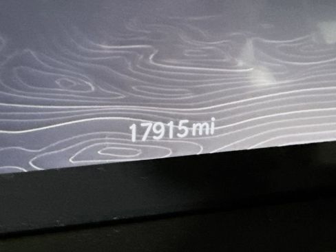 Used 2023 Jeep Grand Cherokee Laredo w/ Luxury Tech Group I image 5