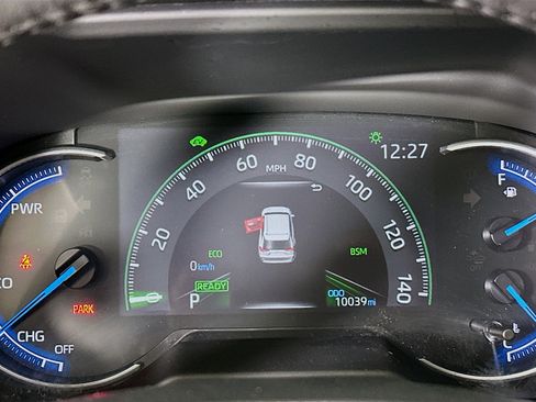 Used 2025 Toyota RAV4 XLE Premium AWD/4WD image 19