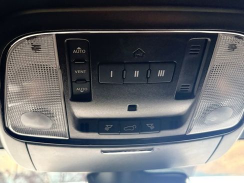 Used 2022 Dodge Durango GT image 21