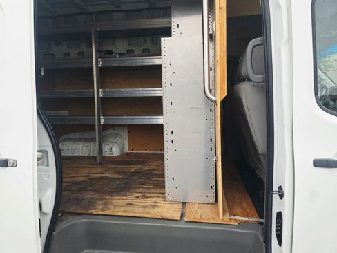 Used 2017 Nissan NV 2500 SV w/ Technology Package image 33