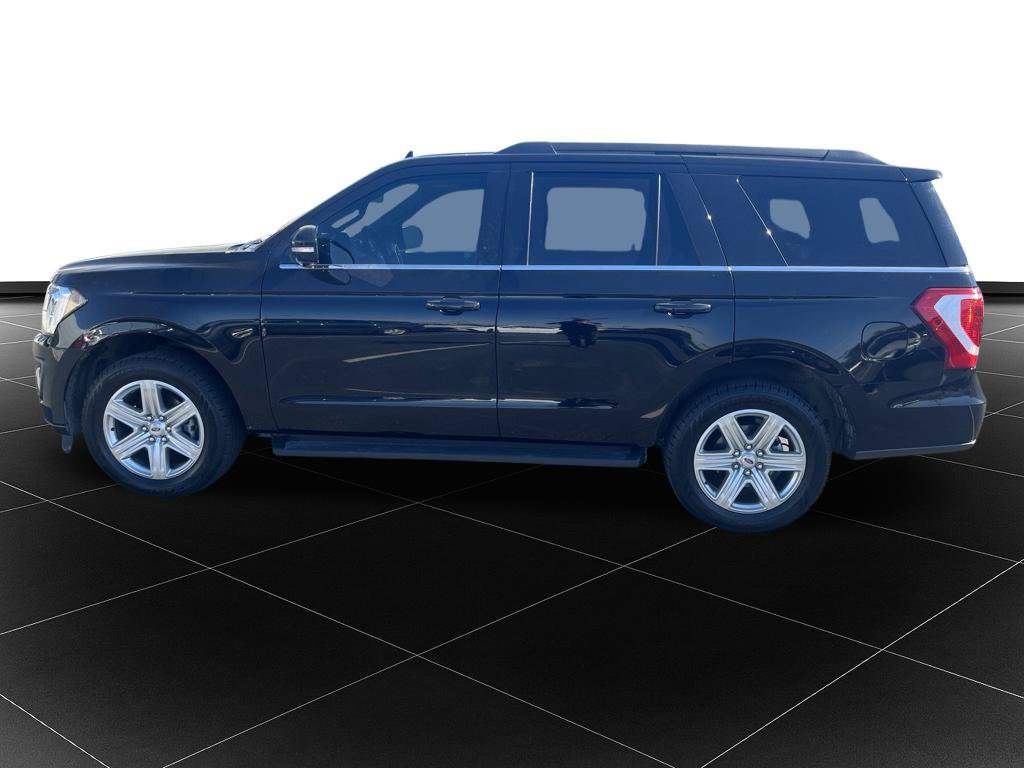 Used 2020 Ford Expedition XLT w/ Equipment Group 202A AWD/4WD image 2
