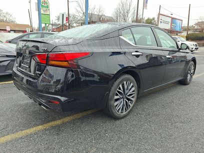 Used 2024 Nissan Altima 2.5 SV w/ SV Premium Package