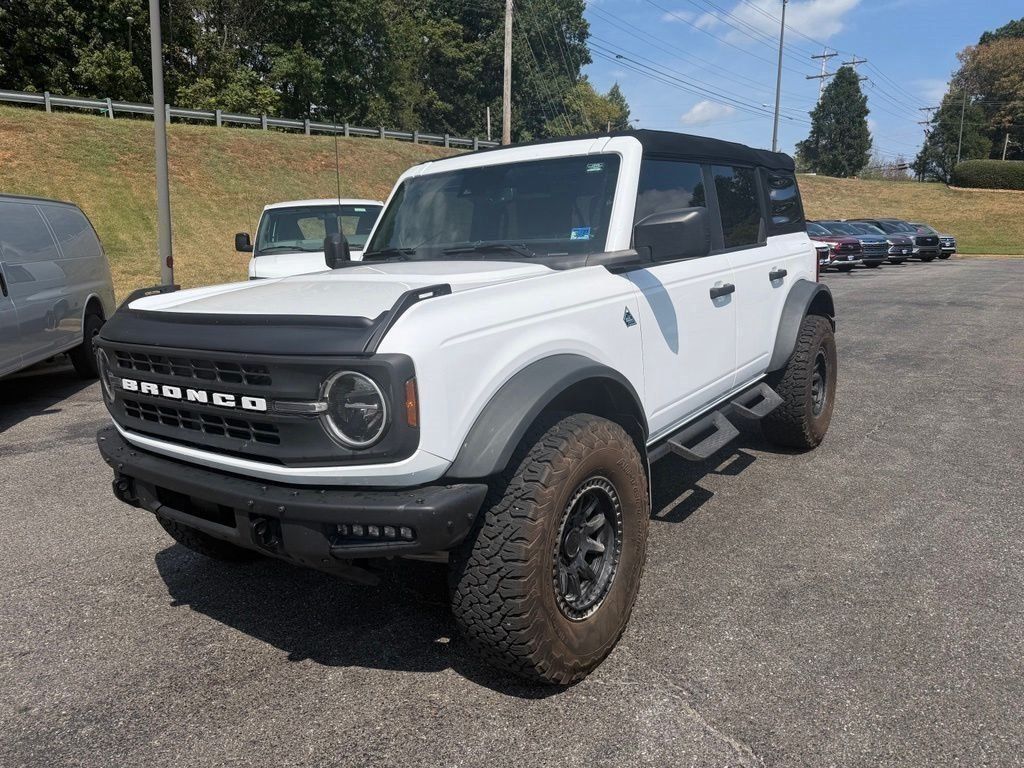 Used 2023 Ford Bronco Black Diamond w/ Sasquatch Package AWD/4WD image 3