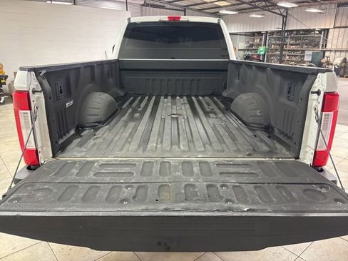 Used 2017 Ford F350 XL AWD/4WD image 9