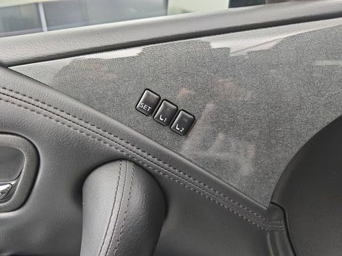 Used 2024 Nissan Armada SL w/ Midnight Edition Package image 26