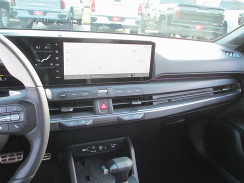 Used 2025 Kia K4 GT-Line Turbo image 25