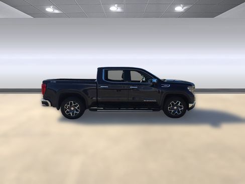 Used 2023 GMC Sierra 1500 SLT w/ SLT Premium Package image 7