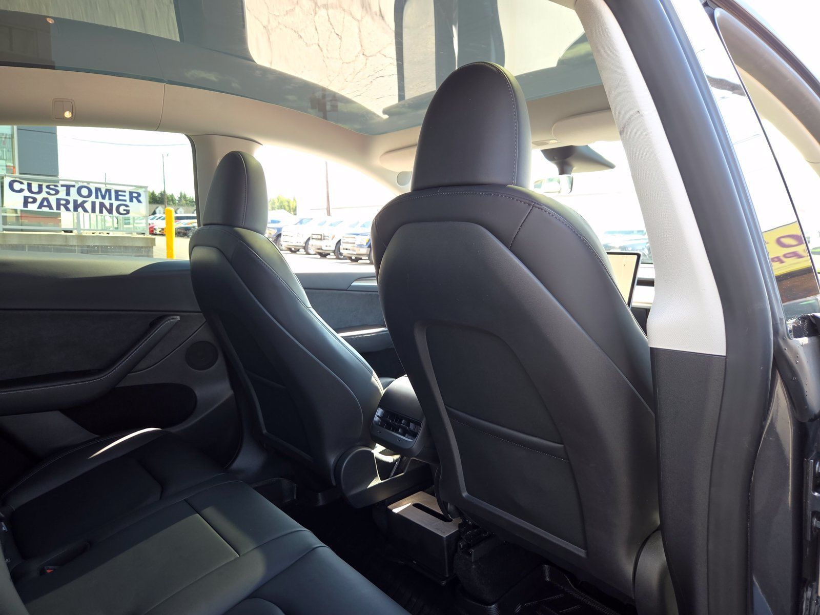 Used 2023 Tesla Model Y Performance AWD/4WD image 28