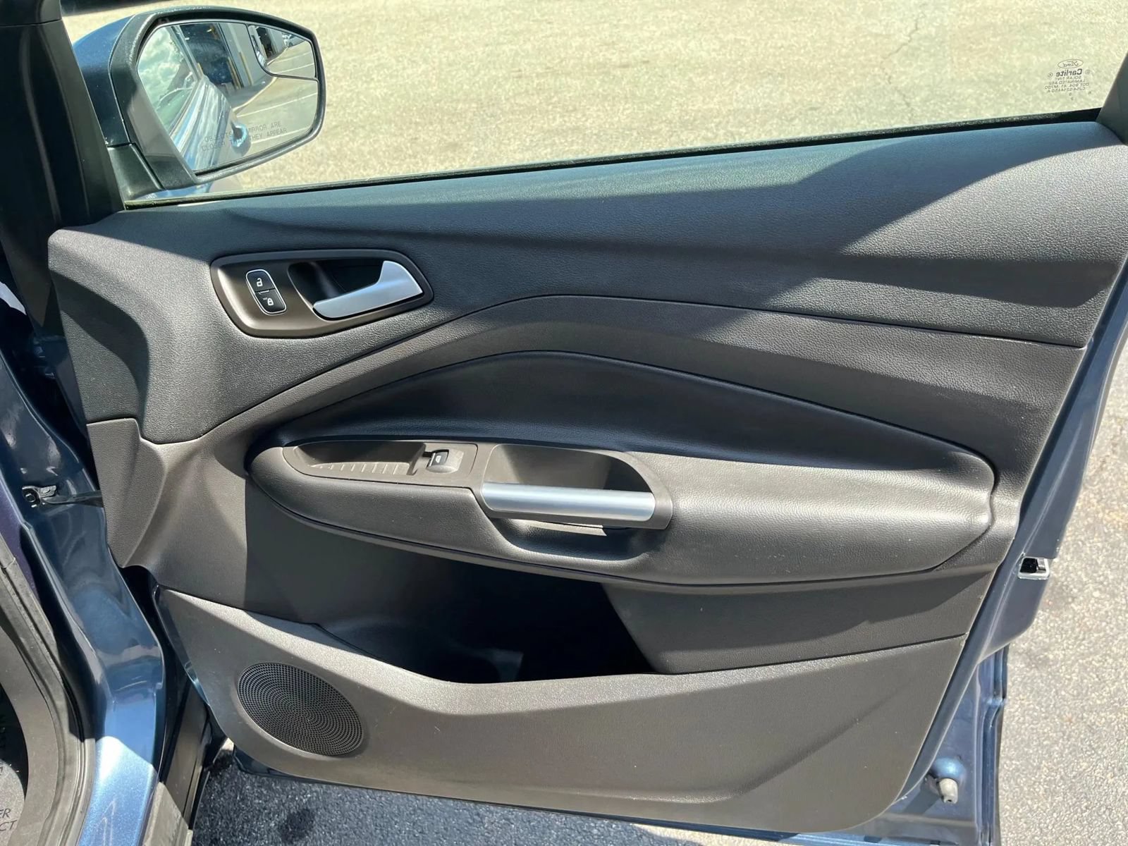 Used 2018 Ford Escape SE w/ SE Sync 3 Package AWD/4WD image 37