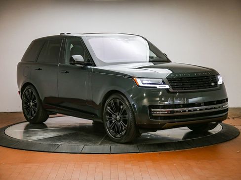 Used 2023 Land Rover Range Rover SE AWD/4WD image 5