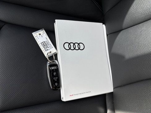 Used 2023 Audi Q8 Premium Plus image 22