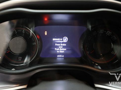 Used 2019 Dodge Challenger GT w/ Plus Package RWD image 9