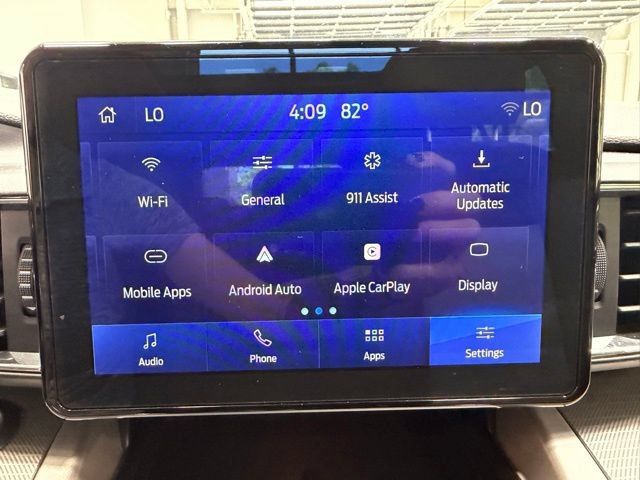 Used 2024 Ford Explorer XLT w/ XLT Sport Appearance Package AWD/4WD image 39