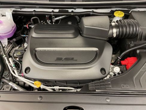 New 2026 Chrysler Pacifica Pinnacle w/ Trailer Tow Group image 18