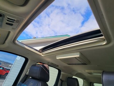 Used 2014 Cadillac Escalade ESV Platinum image 47