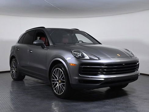 Certified 2021 Porsche Cayenne S image 9
