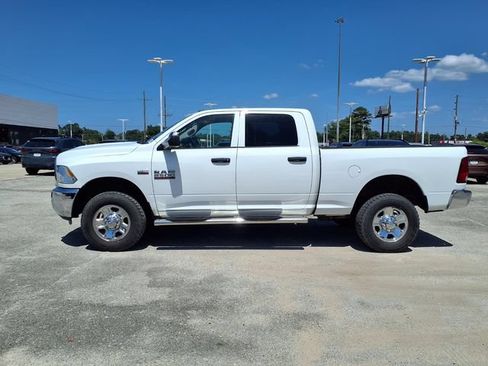 Used 2014 RAM 2500 Tradesman w/ Chrome Appearance Group AWD/4WD image 8