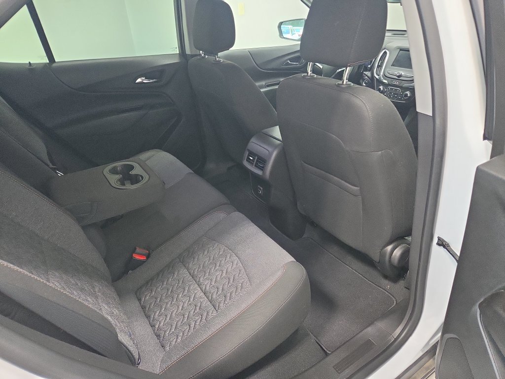 Used 2024 Chevrolet Equinox LT AWD/4WD image 12