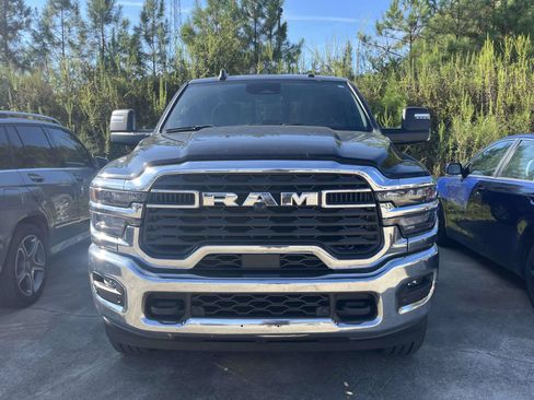 Used 2025 RAM 3500 Big Horn AWD/4WD image 2