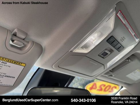 Used 2024 Toyota RAV4 XLE image 27