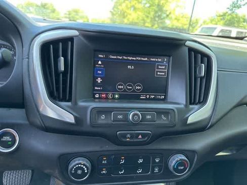 Used 2024 GMC Terrain SLE AWD/4WD image 7