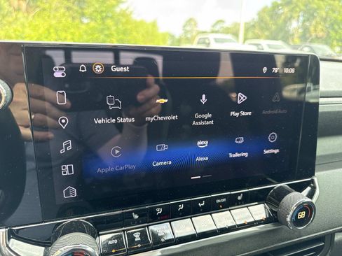 Used 2025 Chevrolet Colorado Trail Boss AWD/4WD image 23