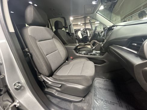 Certified 2021 Chevrolet Traverse LS image 28