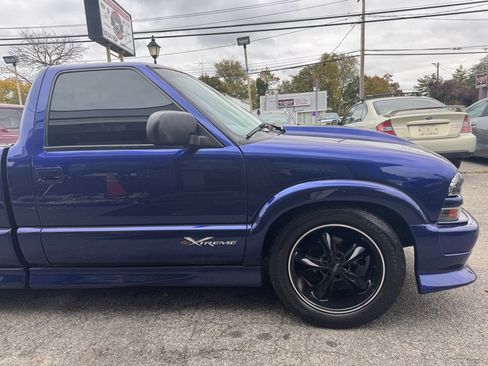 Used 2003 Chevrolet S10 Pickup LS w/ LS Preferred Equipment Group image 2