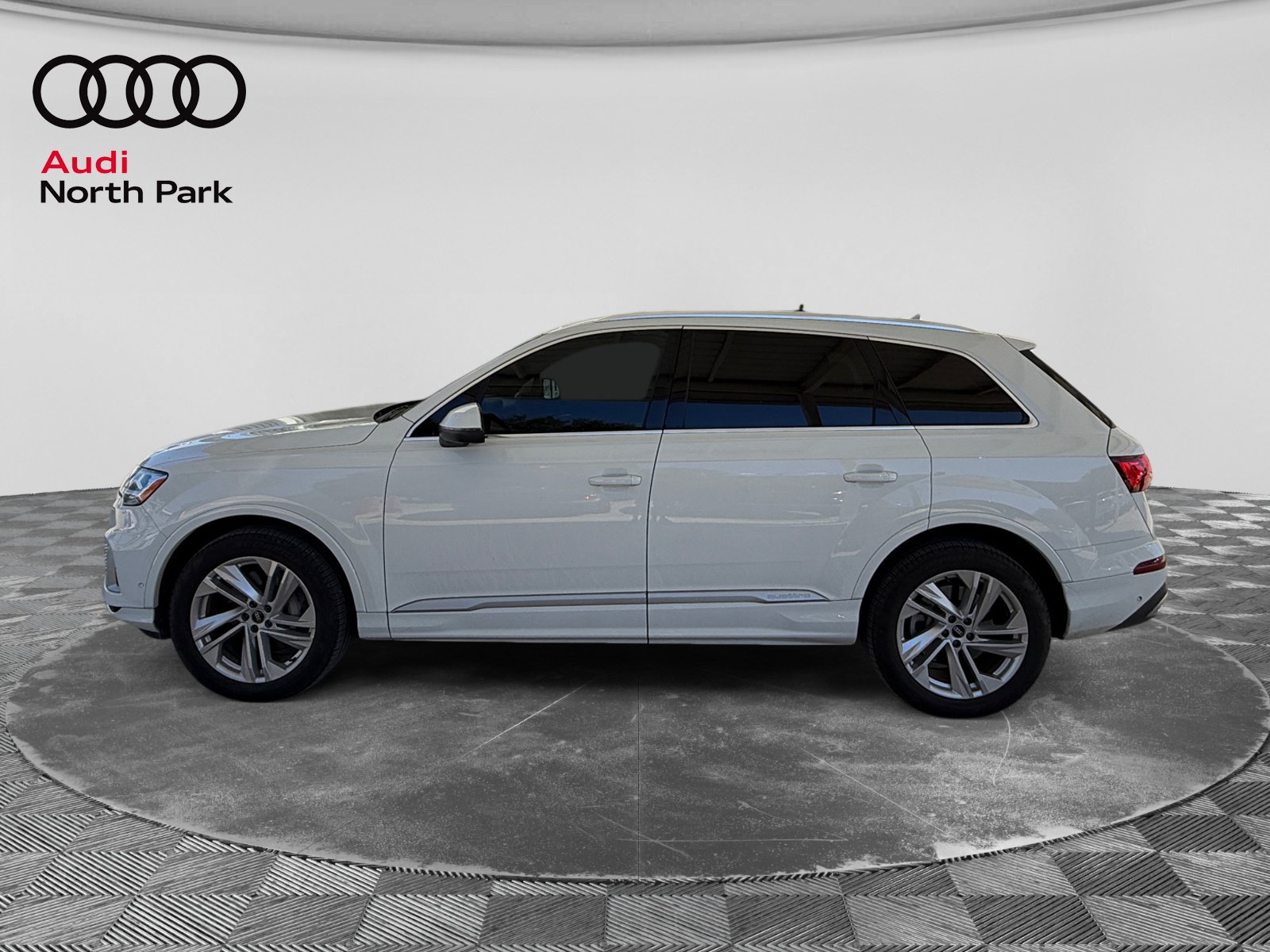 Used 2021 Audi Q7 3.0T Premium Plus w/ Premium Plus Package AWD/4WD image 2