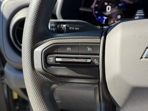 Used 2024 Chevrolet Colorado Trail Boss w/ Technology Package image 19