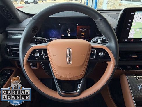 Used 2025 Lincoln Aviator Black Label image 11